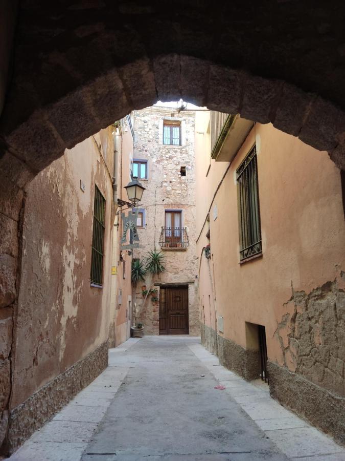 El Raco De La Civaderia, Casa En Montblanc Villa Bagian luar foto